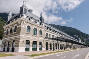 gare canfranc